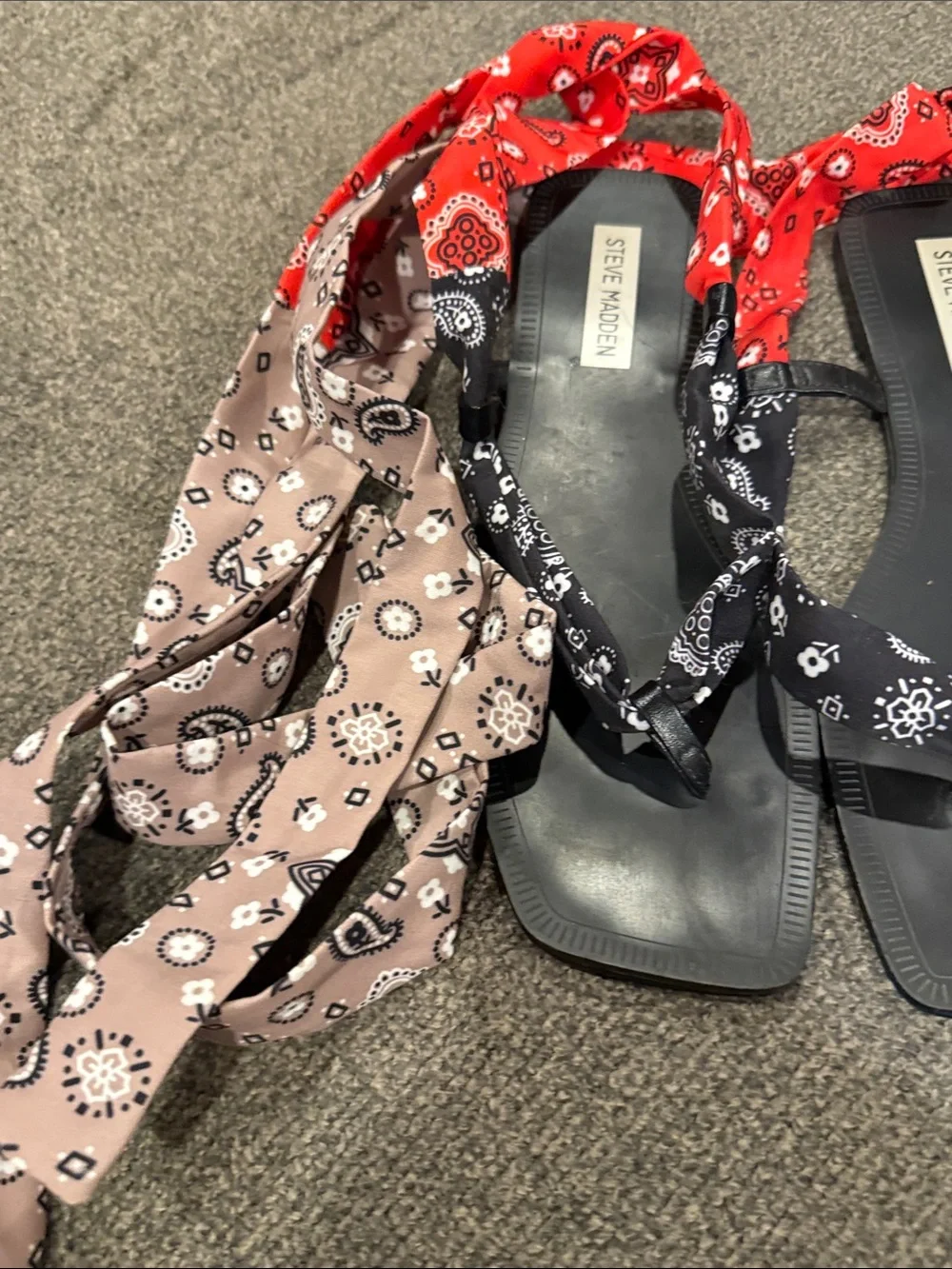 Steve Madden Sasher bandana print wrap-around thong sandals Women size 8 - Picture 5 of 9